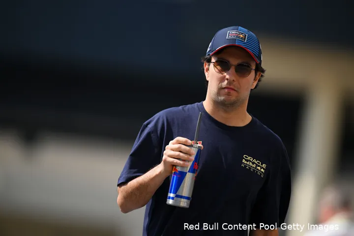 <i>'Perez zou een enorme versterking zijn voor Cadillac', aldus Verstappen.</i>