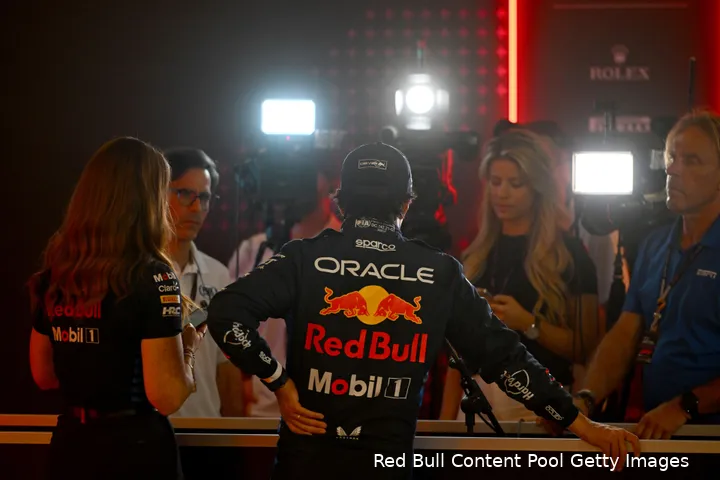 Pérez mocht elk weekend uitleggen wat er was gebeurd als zijn resultaten weer niet naar wens waren.