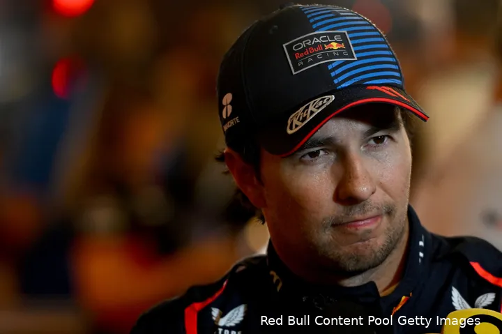 sergio perez red bull racing gp abu dhabi zaterdag 9