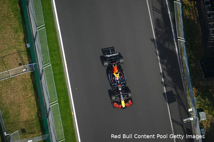 <i>Verstappen was in de kwalificatie een tijdje de snelste.</i>