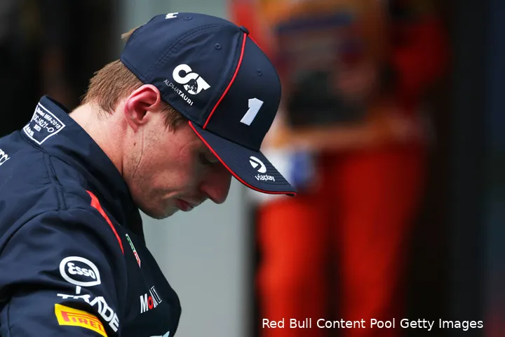 Verstappen kwam tekort en zag een gat waar hij vorig jaar al voor waarschuwde.