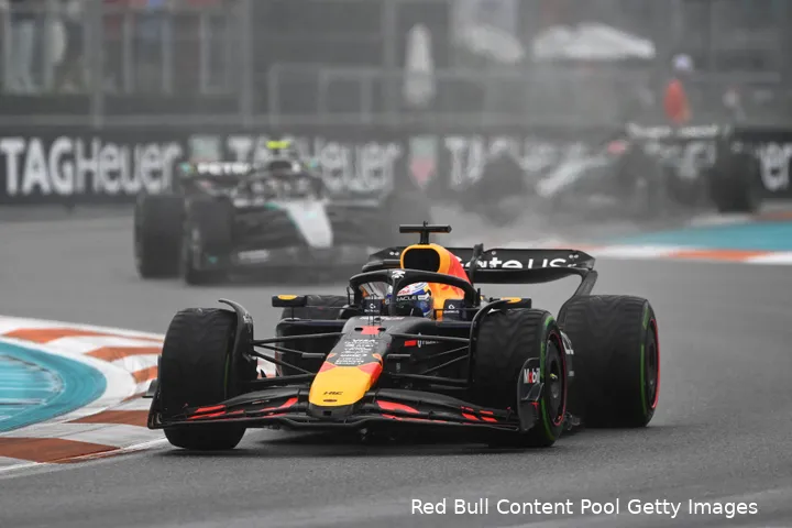 <i>Red Bull en Mercedes waren ook in de sprintrace kansloos.</i>