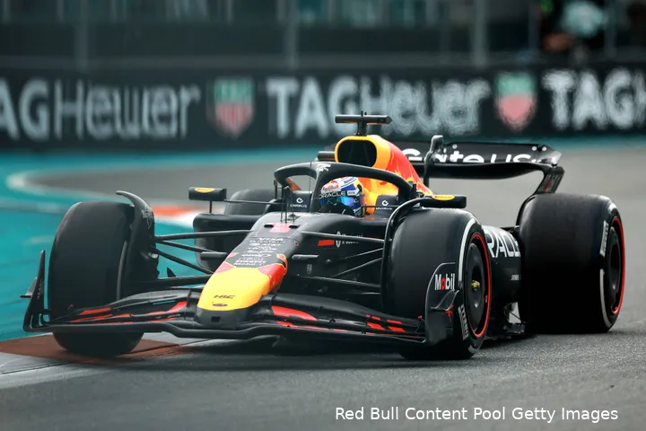 <i>Verstappen kwam niet in de buurt van Russell.</i>