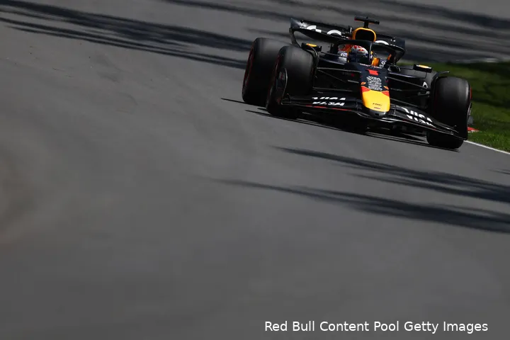 <i>Russell verwacht niet dat Verstappen zijn tegenstanders meer ruimte zal geven.</i>