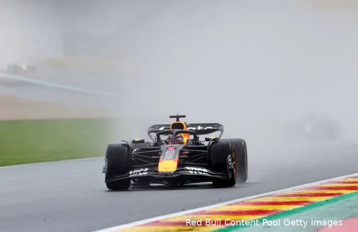 red-bull-racing-max-verstappen-gp-belgie-2025-zondag