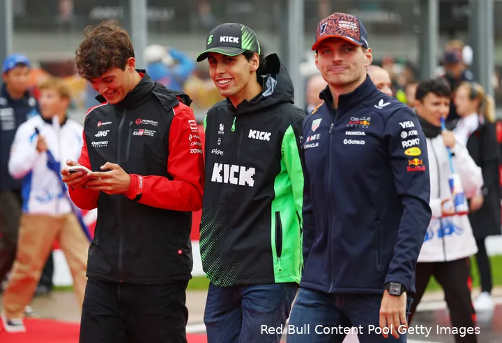 red-bull-racing-max-verstappen-stake-sauber-gabriel-bortoleto-haas-oliver-bearman-gp-belgie-2025-zondag