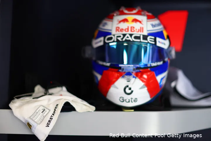 red-bull-racing-max-verstappen-gp-hongarije-2025-helm