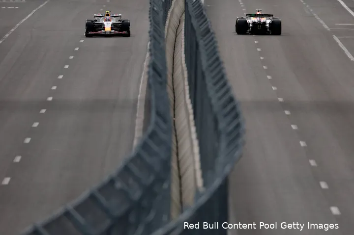 liam-lawson-isack-hadjar-Racing-Bulls-vrijdag-bakoe-azerbeidzjan-2025