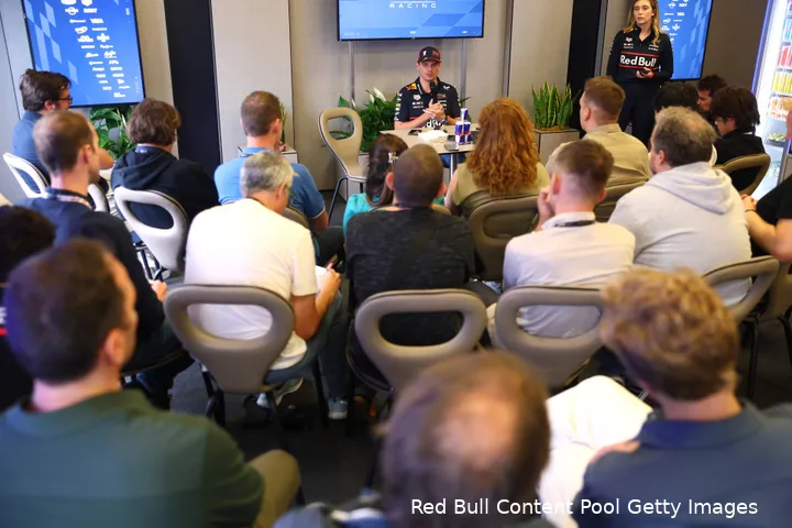 max-verstappen-mediadag-red-bull-racing-bakoe
