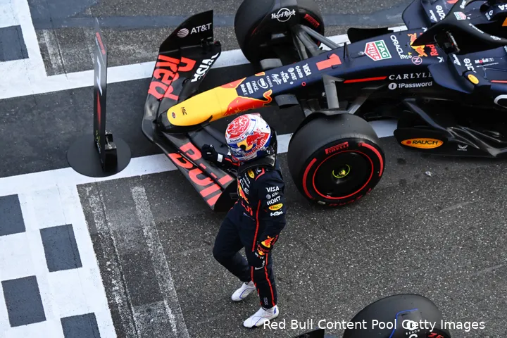 max-verstappen-red-bull-racing-gp-azerbeidzjan-2025-zaterdag
