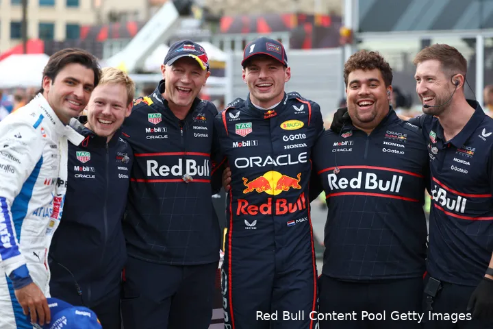 max-verstappen-red-bull-racing-gp-azerbeidzjan-2025-zaterdag-carlos-sainz-williams-7