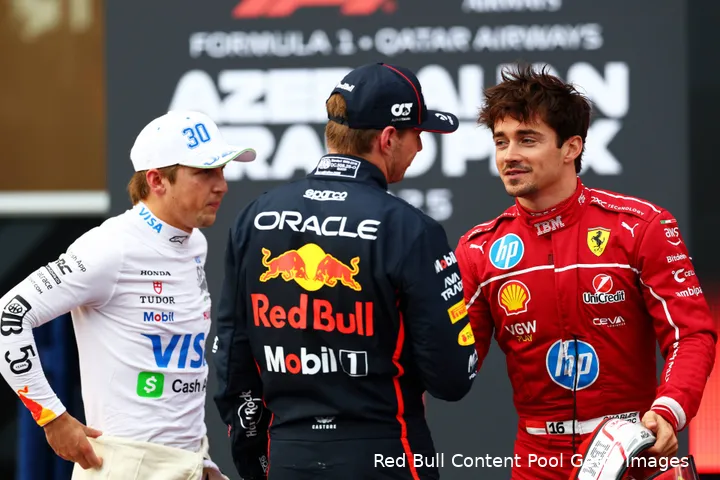 max-verstappen-red-bull-racing-gp-azerbeidzjan-2025-zaterdag-charles-leclerc-ferrari-liam-lawson-visa-cash-app-racing-bulls-2