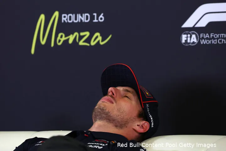 max-verstappen-red-bull-racing-gp-italie-2025-zondag-persconferentie-moe-slaap
