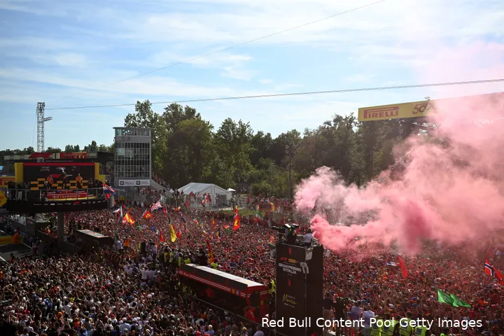 max-verstappen-red-bull-racing-lando-norris-oscar-piastri-mclaren-gp-italie-2025-zondag-podium-monza-12