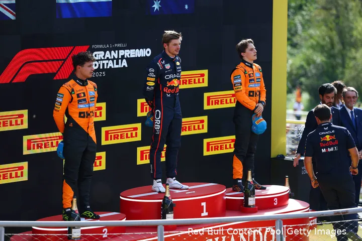 max-verstappen-red-bull-racing-lando-norris-oscar-piastri-mclaren-gp-italie-2025-zondag-podium-monza-17