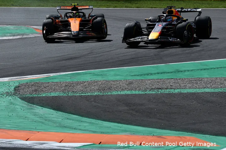max-verstappen-red-bull-racing-mclaren-lando-norris-gp-italie-2025-zondag-2