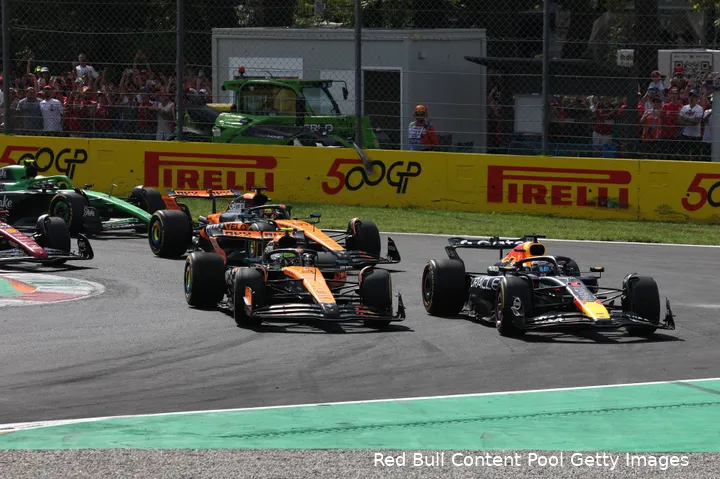 max-verstappen-red-bull-racing-mclaren-oscar-piastri-lando-norris-gp-italie-2025-zondag