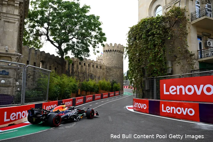 max-verstappen-red-bull-racing-vrijdag-bakoe-azerbeidzjan-2025