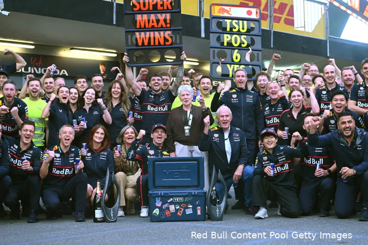 red-bull-racing-max-verstappen-helmut-marko-yuki-tsunoda-oma-gp-azerbeidzjan-2025-zondag-2