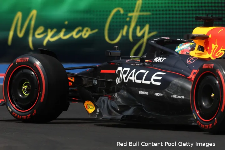 arvid-lindblad-red-bull-racing-2025-gp-mexico-vrijdag-2