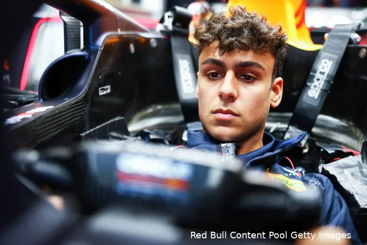 arvid-lindblad-red-bull-racing-mexico-donderdag-2025