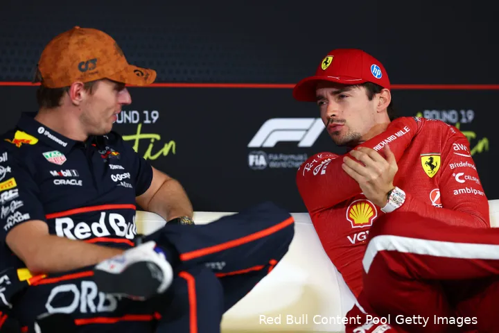 charles-leclerc-ferrari-max-verstappen-red-bull-racing-cota-zondag-2025