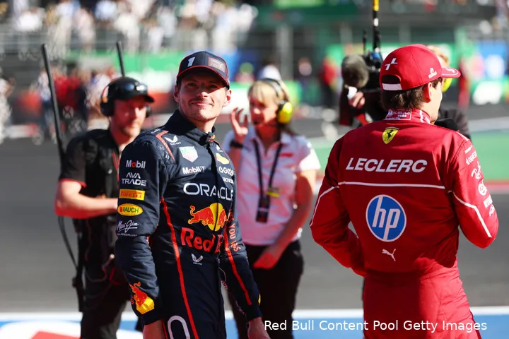 charles-leclerc-ferrari-max-verstappen-red-bull-racing-mexico-zondag-2025
