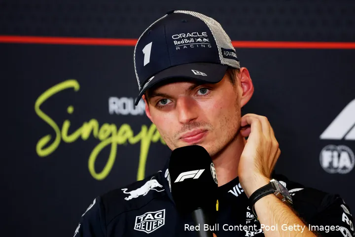 max-verstappen-red-bull-racing-gp-singapore-2025-zaterdag-persconferentie-2