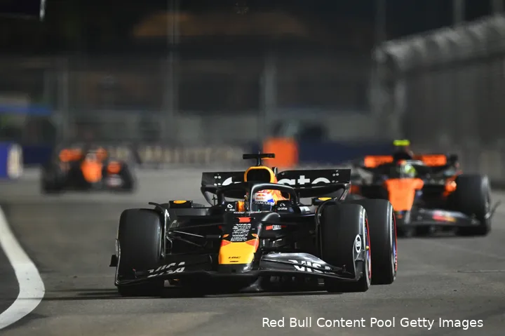 max-verstappen-red-bull-racing-gp-singapore-2025-zondag-2
