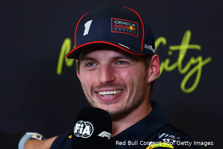 max-verstappen-red-bull-racing-mexico-zondag-2025