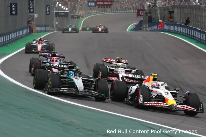 george-russell-mercedes-oliver-bearman-haas-pierre-gasly-alpine-isack-hadjar-racing-bulls-sao-paolo-brazilië-zondag-2025