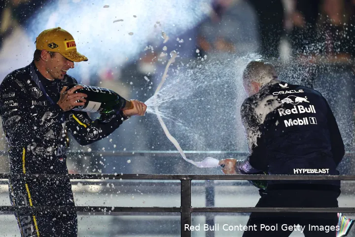 max-verstappen-red-bull-racing-gp-las-vegas-2025-zondag--gianpiero-lambiase