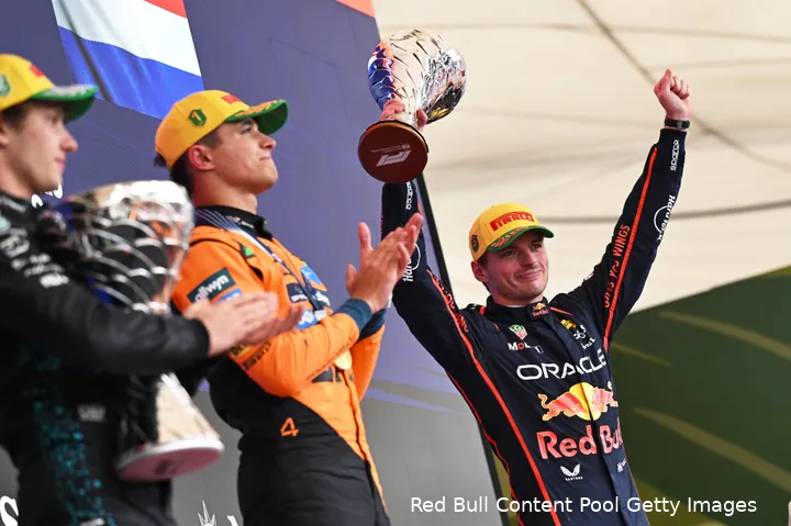 max-verstappen-red-bull-racing-gp-sao-paulo-brazilie-2025-zondag-andrea-kimi-antonelli-mercedes-mclaren-lando-norris-podium-5
