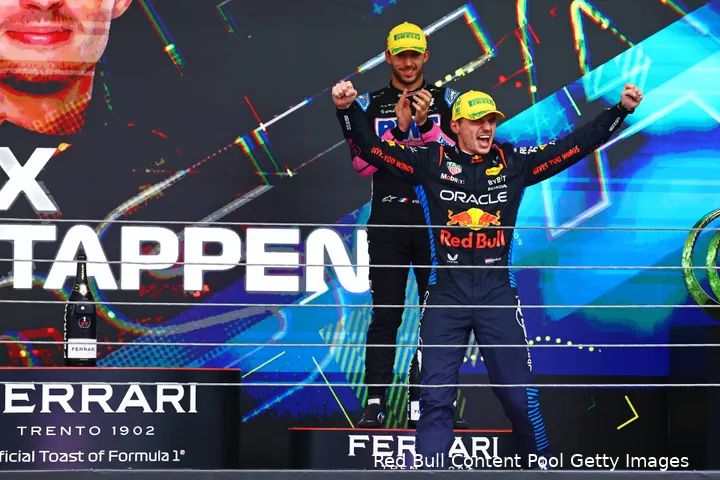 max-verstappen-red-bull-racing-pierre-gasly-alpine-brazilië-2024-interlagos-zondag