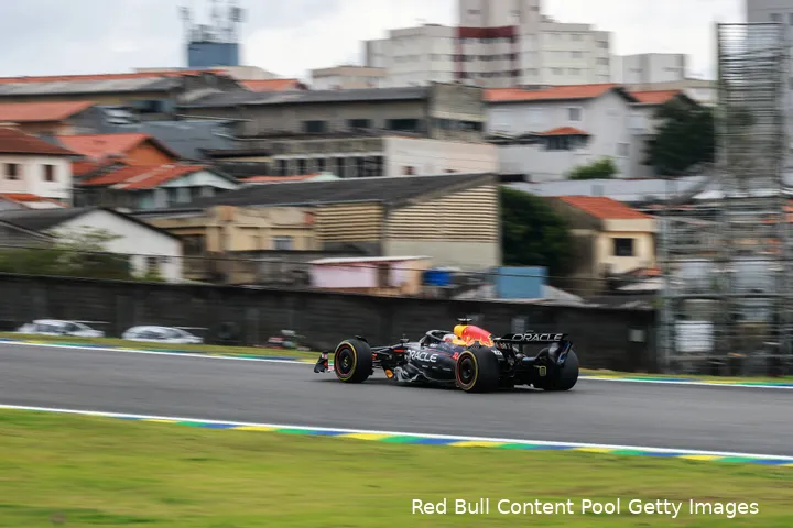 max-verstappen-sprintrace-2025-brazilie-red-bull-racing