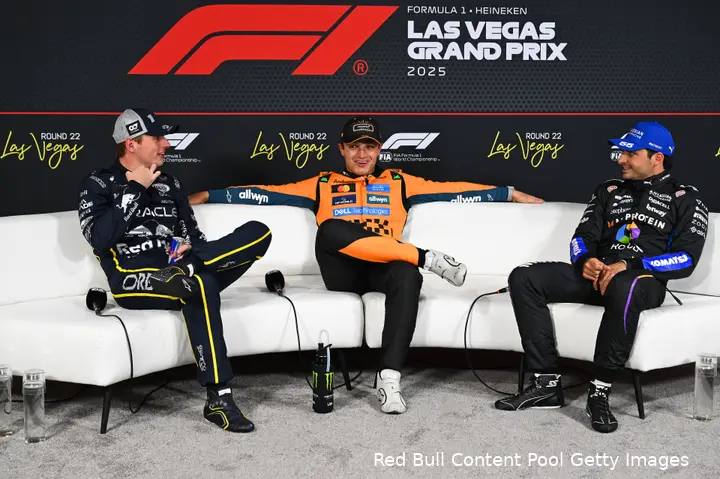 red-bull-racing-max-verstappen-gp-las-vegas-2025-zaterdag-carlos-sainz-williams-mclaren-lando-norris-3
