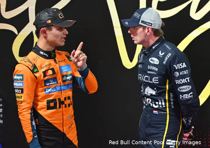red-bull-racing-max-verstappen-gp-las-vegas-2025-zaterdag-lando-norris-mclaren
