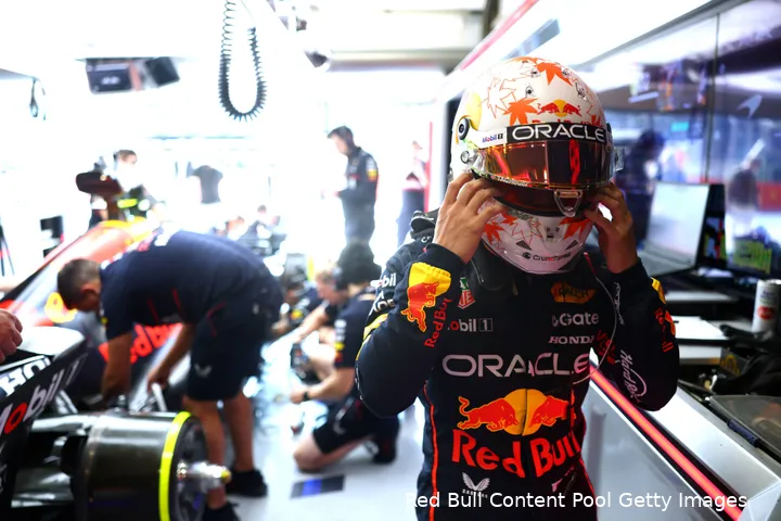 yuki-tsunoda-red-bull-racing-gp-sao-paulo-brazilie-2025-vrijdag-2