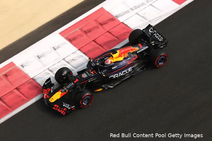 max-verstappen-2025-vt3-abu-dhabi-red-bull-racing