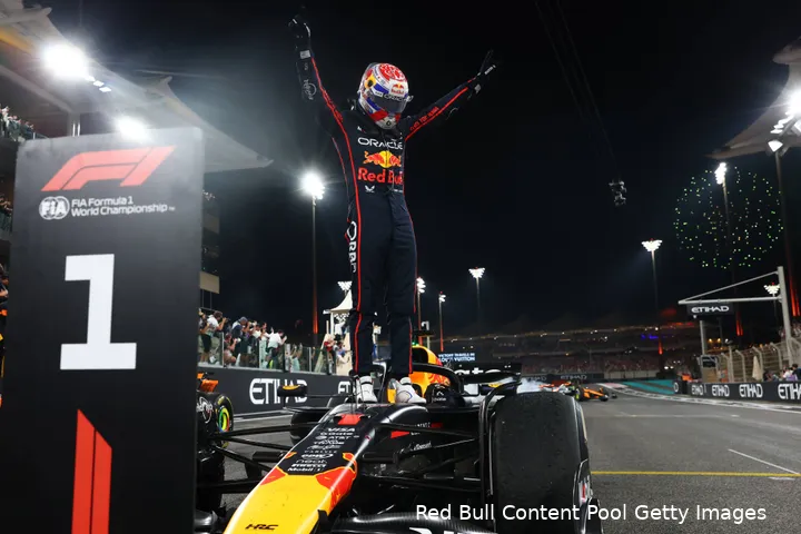 max-verstappen-red-bull-racing-gp-abu-dhabi-2025-zondag-25