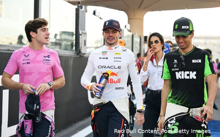 max-verstappen-red-bull-racing-gp-abu-dhabi-2025-zondag-franco-colapinto-alpine-stake-sauber-gabriel-bortoleto