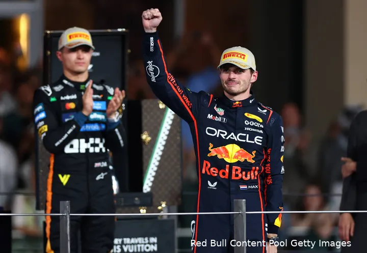 max-verstappen-red-bull-racing-gp-abu-dhabi-2025-zondag-mclaren-lando-norris