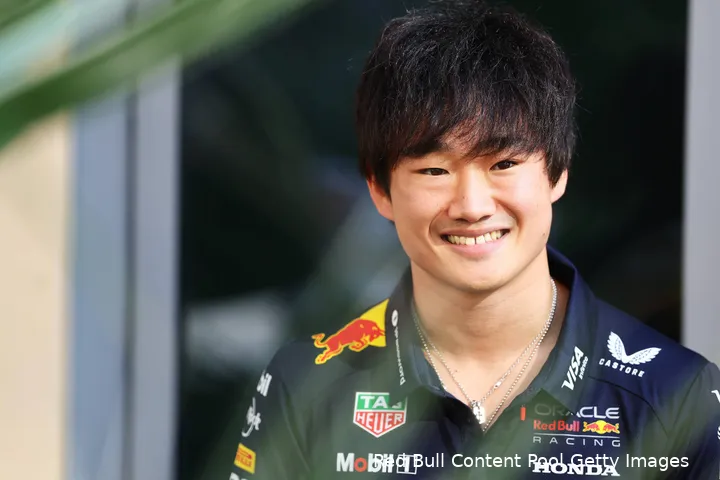 yuki-tsunoda-red-bull-racing-donderdag-abu-dhabi-2025