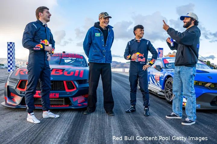 arvid-lindblad-racing-bulls-daniel-ricciardo-max-verstappen-red-bull-racing