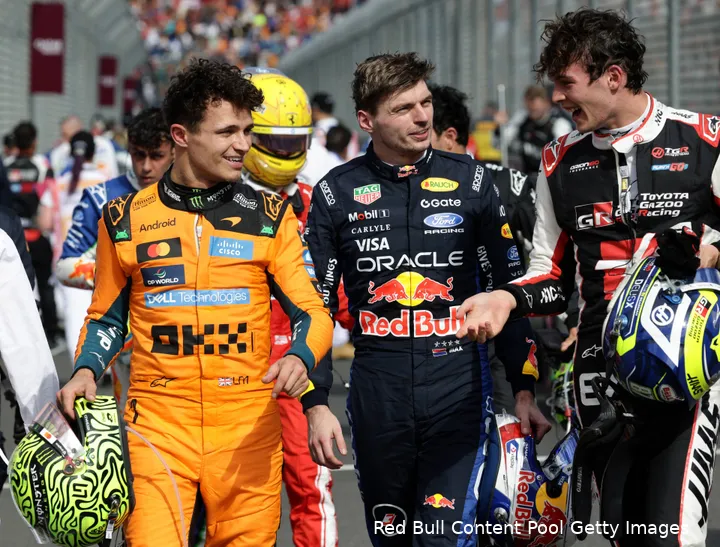 red-bull-racing-max-verstappen-gp-australie-zondag-2026-oliver-bearman-haas-mclaren-lando-norris-3