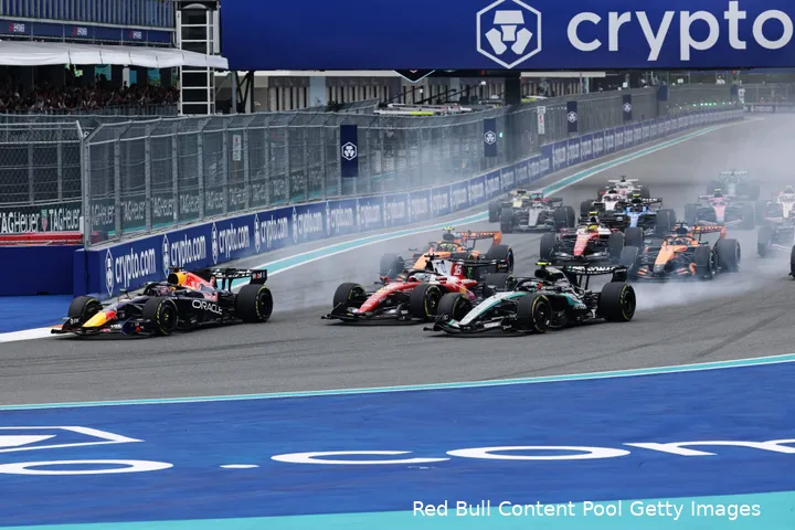 max-verstappen-red-bull-racing-gp-miami-2026-zondag-kimi-andrea-antonelli-charles-leclerc-start