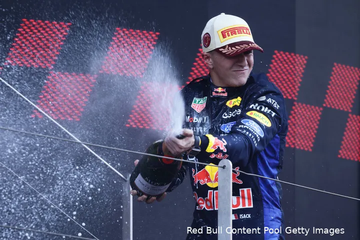 isack-hadjar-podium-red-bull-racing-2026-monaco-zondag-grand-prix