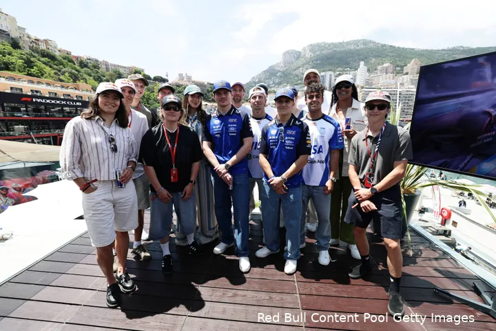 liam-lawson-racing-bulls-arvid-lindblad-max-verstappen-isack-hadjar-red-bull-racing-2026-monaco-zondag-grand-prix