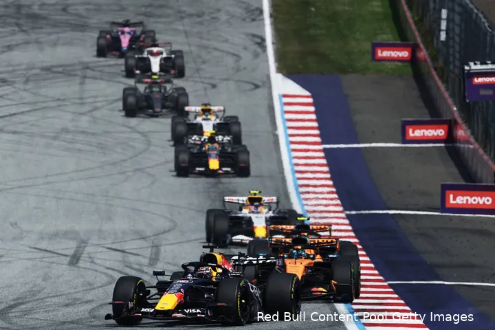 max-verstappen-red-bull-racing-gp-oostenrijk-2026-zondag-mclaren-piastri-norris