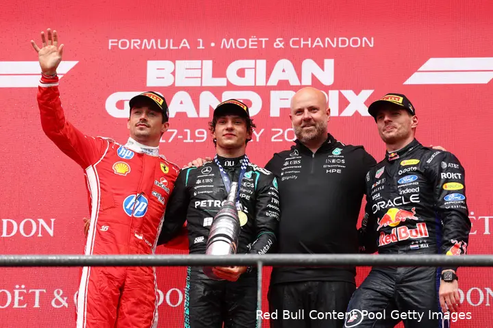max-verstappen-red-bull-racing-gp-belgie-2026-zondag-andrea-kimi-antonelli-mercedes-charles-leclerc-ferrari-podium